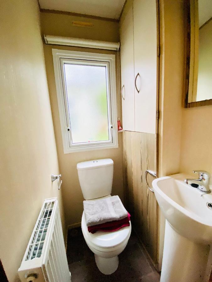 ホテル Dizzard 23 Bridgerule エクステリア 写真